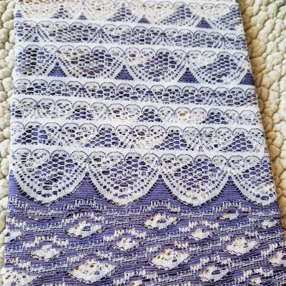 Chantilly Lace Trim - 1.5" x 11 yards - Violet & White - Picture 1 of 6